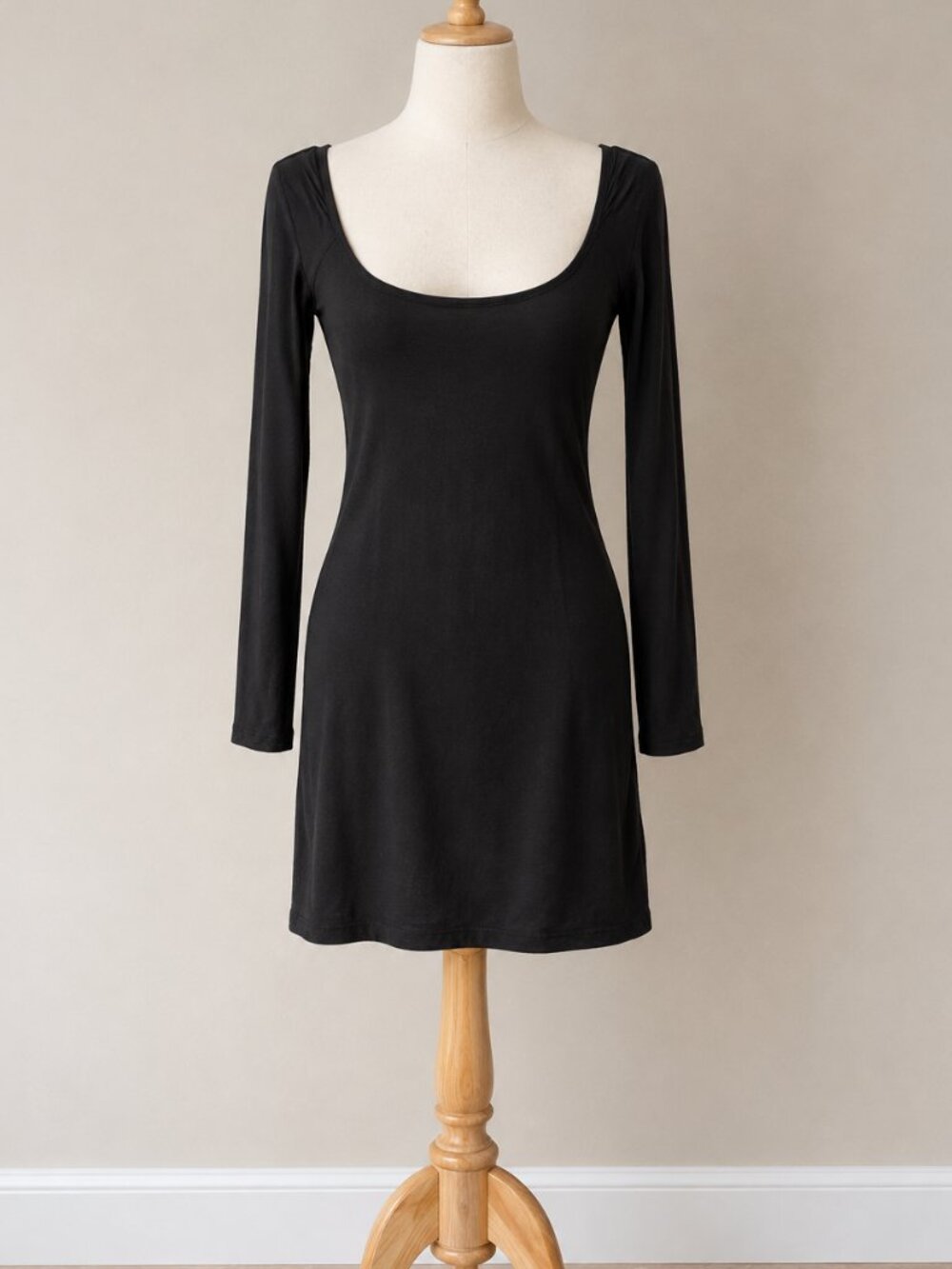 Aritzia Wilfred Free Diana Long Sleeve Dress